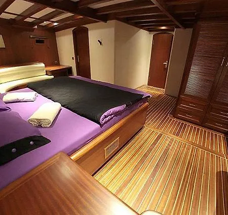 Barbaros Yachting Luxury Private Gulet 6 Cabins * Bodrum
