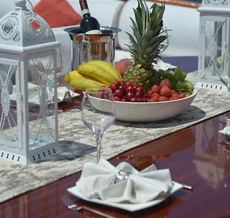 보트호텔 Barbaros Yachting Luxury Private Gulet 6 Cabins *