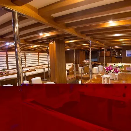 보트호텔 Barbaros Yachting Luxury Private Gulet 6 Cabins Bodrum