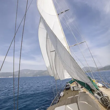 Barbaros Yachting Luxury Private Gulet 6 Cabins * Bodrum